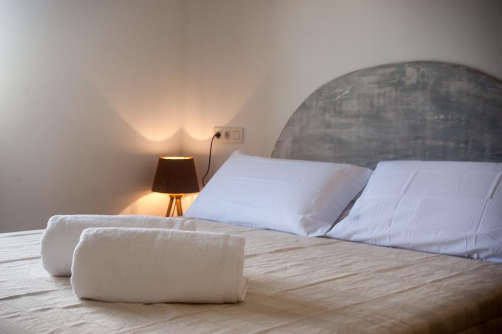 Hostal Bon Sol Sant Ferran de Ses Roques Ruang foto